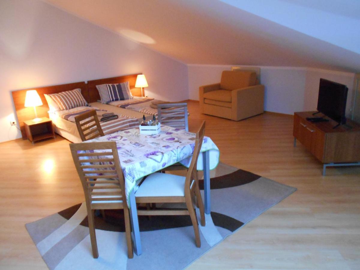 בורובץ Studio Villa Park 408 מראה חיצוני תמונה